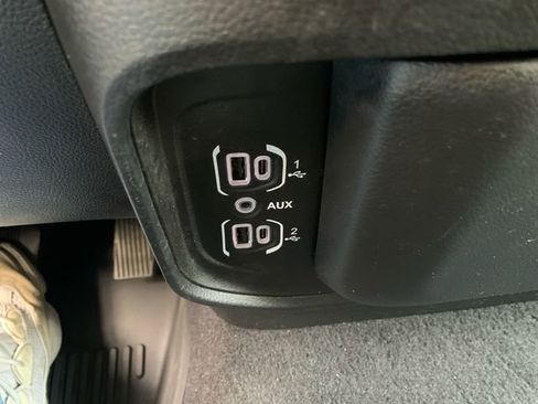 Certified 2025 RAM 1500 Tradesman w/ Night Edition image 40