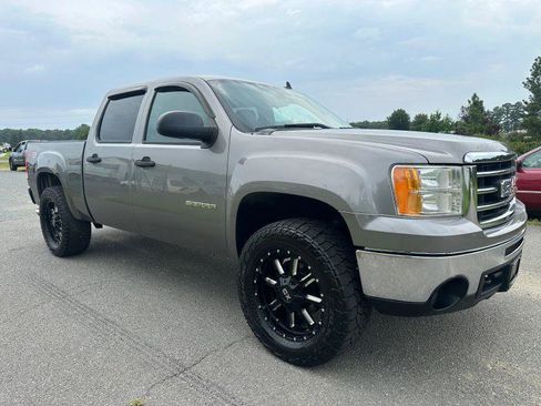 Used 2013 GMC Sierra 1500 SLE w/ Power Tech Package AWD/4WD image 2