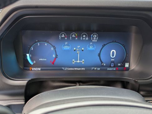 Certified 2025 Ford F150 Platinum w/ Equipment Group 702A High image 21