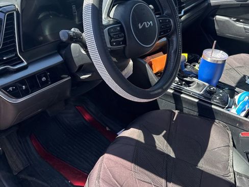 Certified 2024 Kia Sportage EX image 3