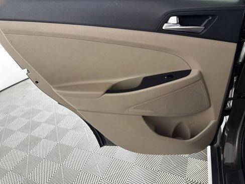 Used 2019 Hyundai Tucson SEL w/ Cargo Package image 12