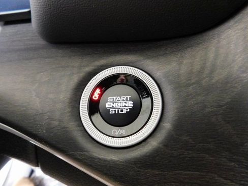 New 2025 Jeep Grand Cherokee Limited w/ Black Appearance Package image 23