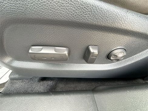 Used 2019 Hyundai Santa Fe XL image 17