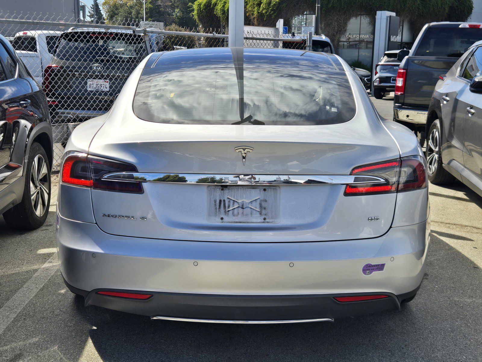 Used 2014 Tesla Model S 85 RWD image 3