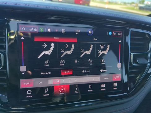 Used 2023 Dodge Durango GT AWD/4WD image 16