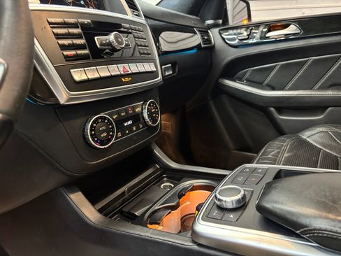 Used 2015 Mercedes-Benz ML 63 AMG 4MATIC image 20