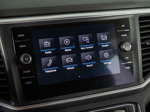 Used 2018 Volkswagen Atlas SE FWD image 13