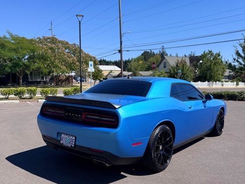 Used 2015 Dodge Challenger R/T Plus RWD image 5