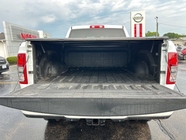 Used 2022 RAM 2500 Big Horn w/ Night Edition AWD/4WD image 10