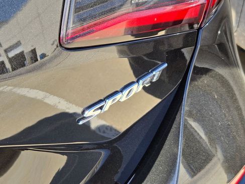 Used 2025 Honda Civic Sport image 18