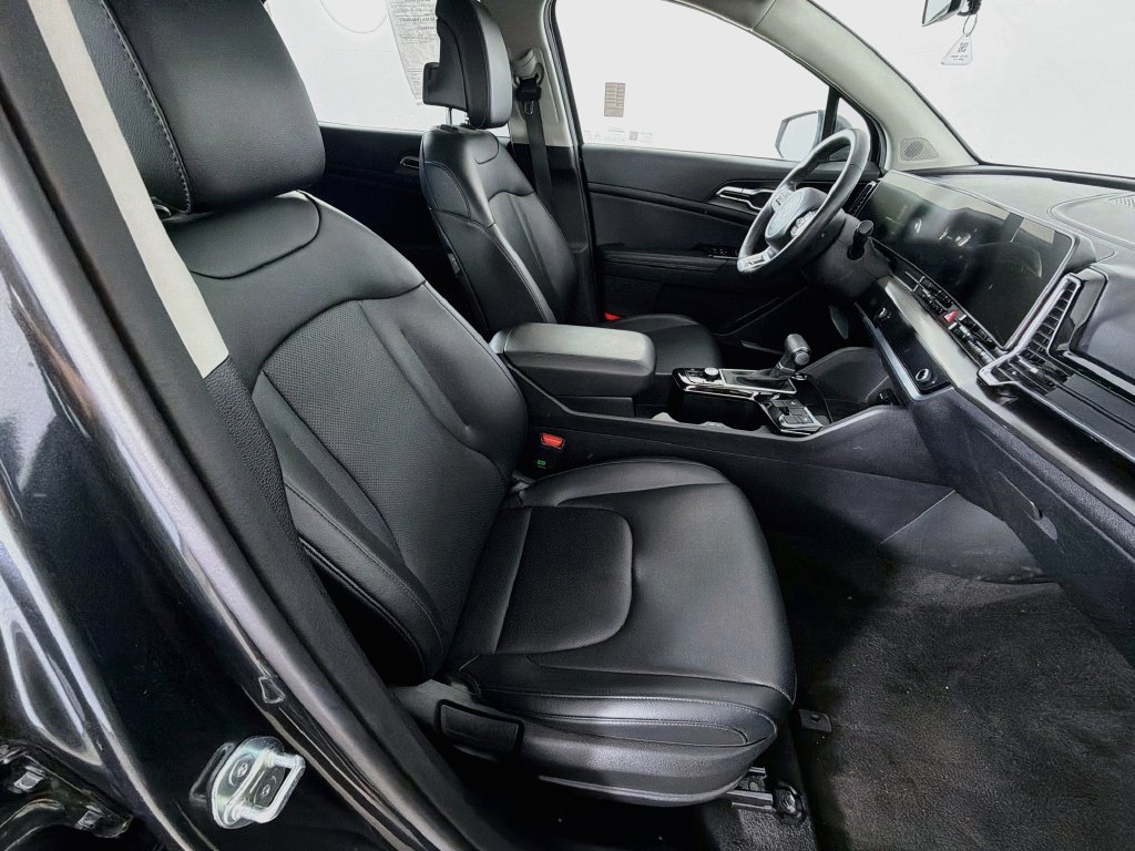 Used 2024 Kia Sportage EX AWD/4WD image 27