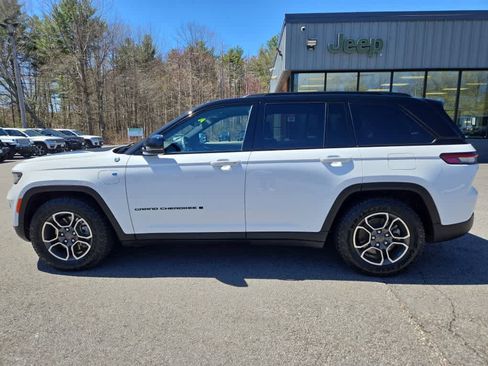 Used 2022 Jeep Grand Cherokee Trailhawk AWD/4WD image 9