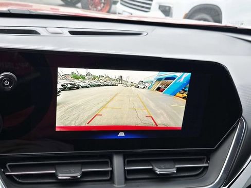 New 2026 Chevrolet Trax RS w/ Sunroof Package FWD image 20