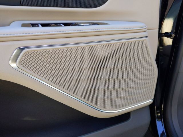 Certified 2024 Lincoln Nautilus Reserve AWD/4WD image 22