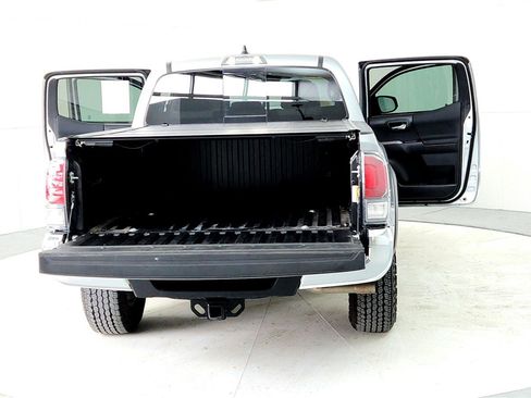 Certified 2023 Toyota Tacoma TRD Off-Road image 11