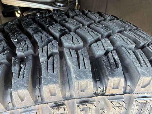 Used 2024 Ford Bronco Wildtrak image 26