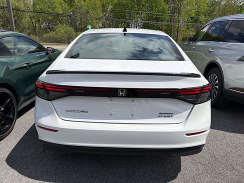 Used 2023 Honda Accord Sport image 6