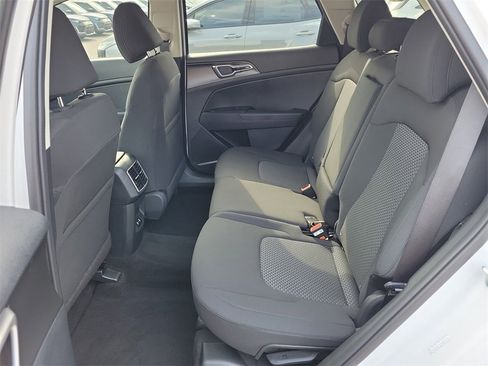 New 2026 Kia Sportage LX image 15