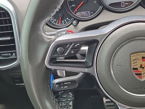 Used 2018 Porsche Cayenne S AWD/4WD image 19