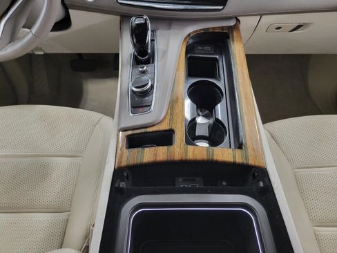 Used 2023 Cadillac Escalade Premium Luxury Platinum AWD/4WD image 17
