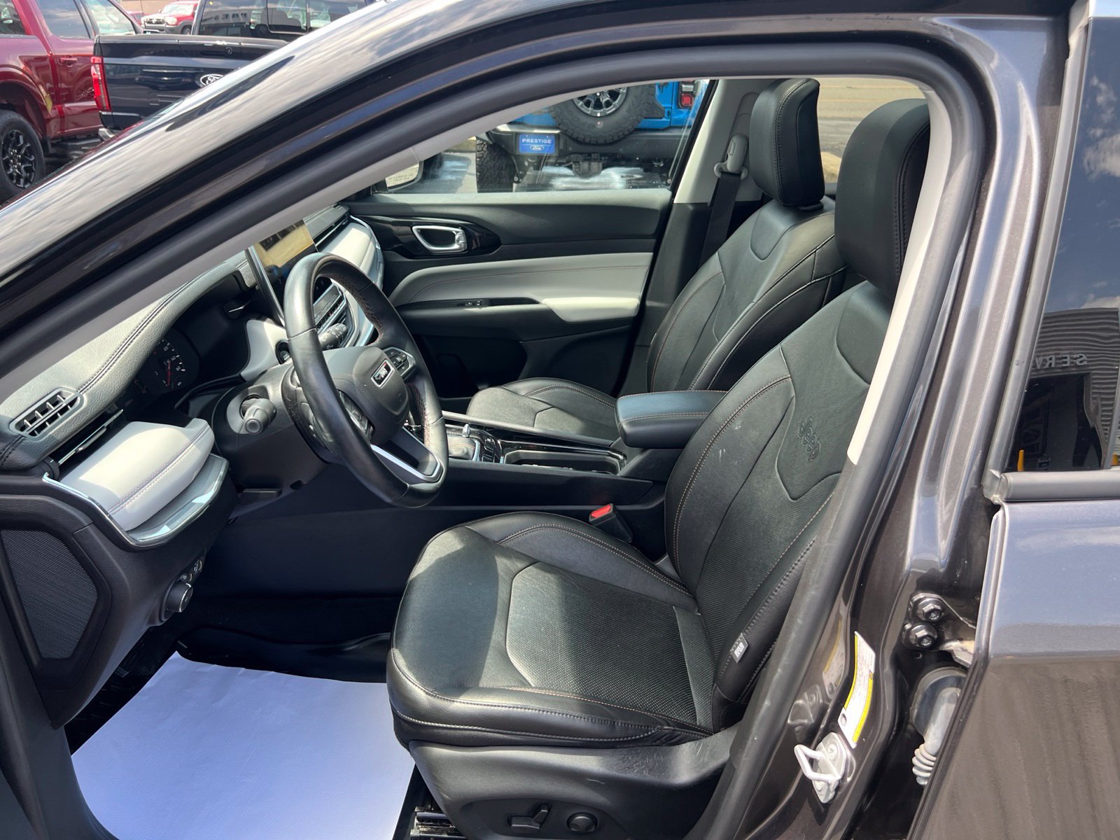 Used 2022 Jeep Compass Limited w/ Sun and Sound Group AWD/4WD image 28