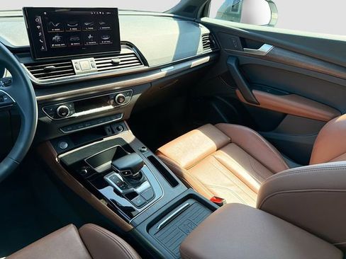 Used 2021 Audi Q5 2.0T Premium Plus image 24