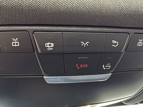 Used 2019 Mercedes-Benz C 300 Sedan image 31