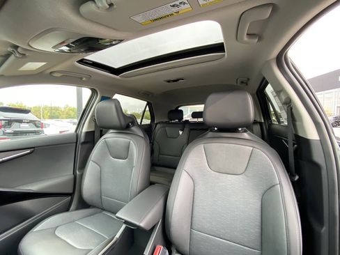 New 2026 Kia Niro SX image 3