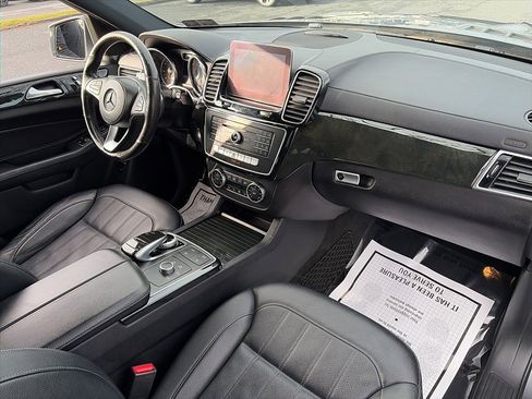 Used 2019 Mercedes-Benz GLS 450 4MATIC w/ Premium 1 Package image 48