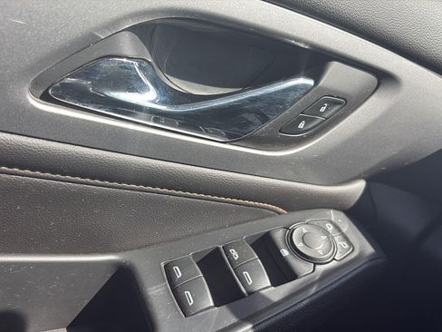 Used 2018 Chevrolet Traverse LT AWD/4WD image 27