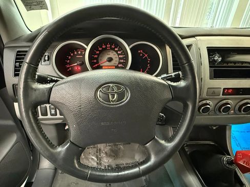 Used 2006 Toyota Tacoma Pickup 4D 6 ft image 29