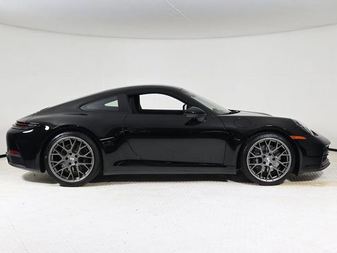 Used 2025 Porsche 911 Carrera w/ Sport Chrono Package image 7