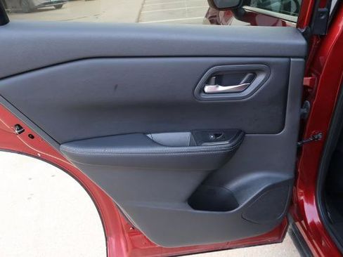 Certified 2025 Nissan Rogue SV AWD/4WD image 13