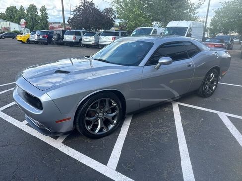 Used 2015 Dodge Challenger SXT Plus w/ Sound Group II image 2