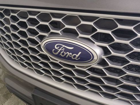 Used 2024 Ford Edge SE AWD/4WD image 13