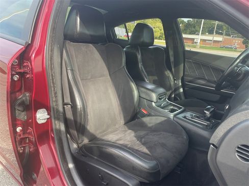 Used 2018 Dodge Charger GT image 43