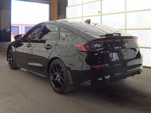 Used 2023 Honda Civic Sport image 8