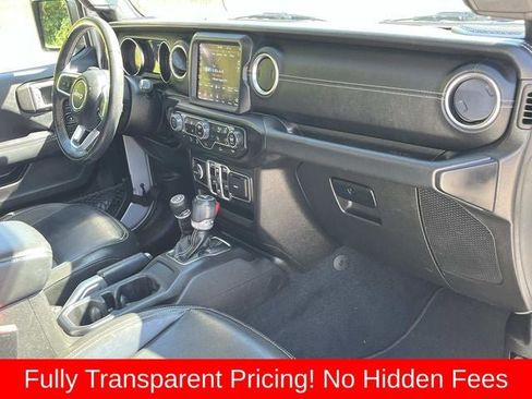 Used 2022 Jeep Wrangler Unlimited Sahara w/ LED Lighting Group AWD/4WD image 24
