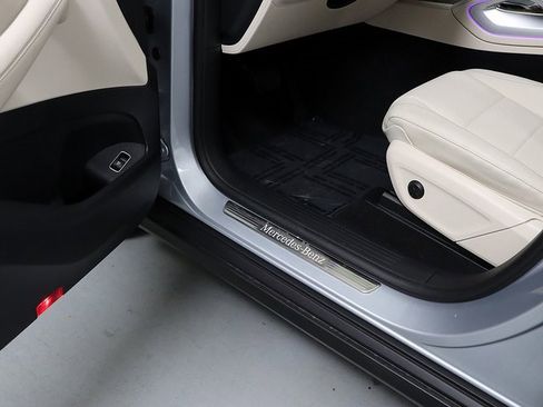 Certified 2025 Mercedes-Benz GLE 350 4MATIC image 28