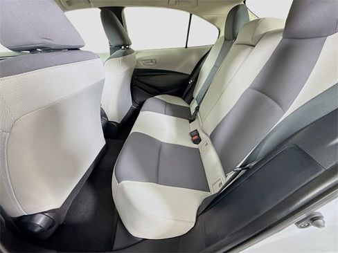 Used 2023 Toyota Corolla LE image 22