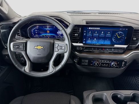 Used 2025 Chevrolet Silverado 1500 LT image 21