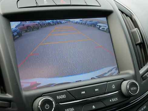 Used 2015 Buick Regal image 27