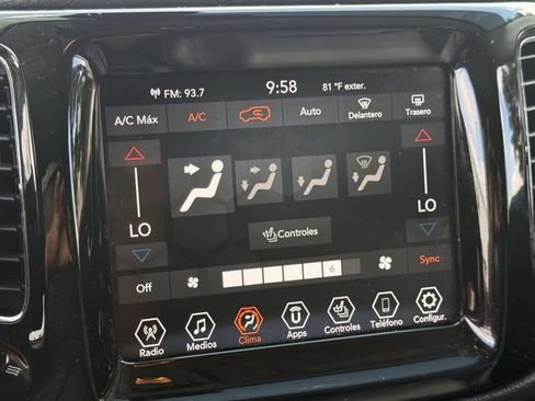 Used 2021 Jeep Compass Limited AWD/4WD image 19