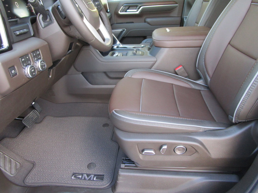New 2026 GMC Sierra 2500 Denali w/ Denali Reserve Package AWD/4WD image 30