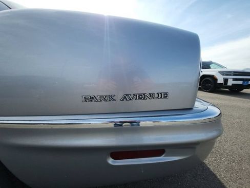 Used 2003 Buick Park Avenue FWD image 8