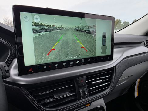 New 2026 Ford Escape SE FWD image 25
