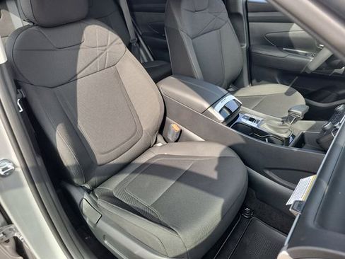 New 2026 Hyundai Tucson SE image 16