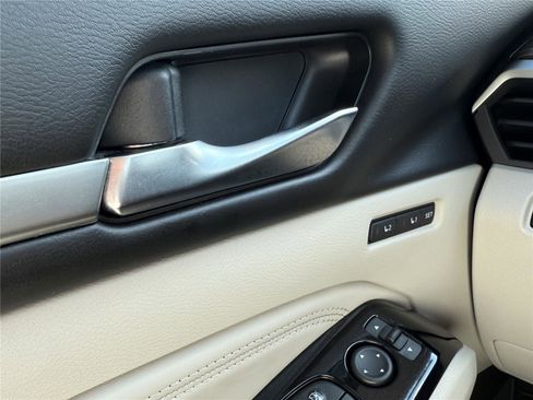 Used 2020 Nissan Altima 2.0 Platinum image 29