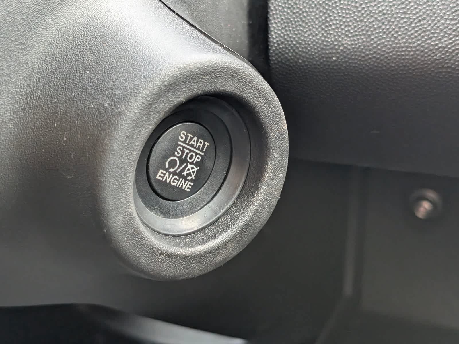 Used 2025 RAM ProMaster 2500 w/ U-Haul Equipment Group FWD image 27