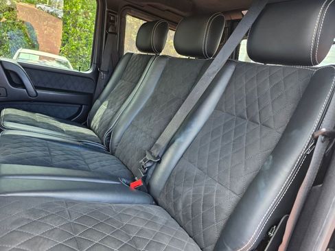Used 2018 Mercedes-Benz G 550 Squared image 16